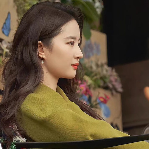 刘亦菲同款施家珍珠耳环