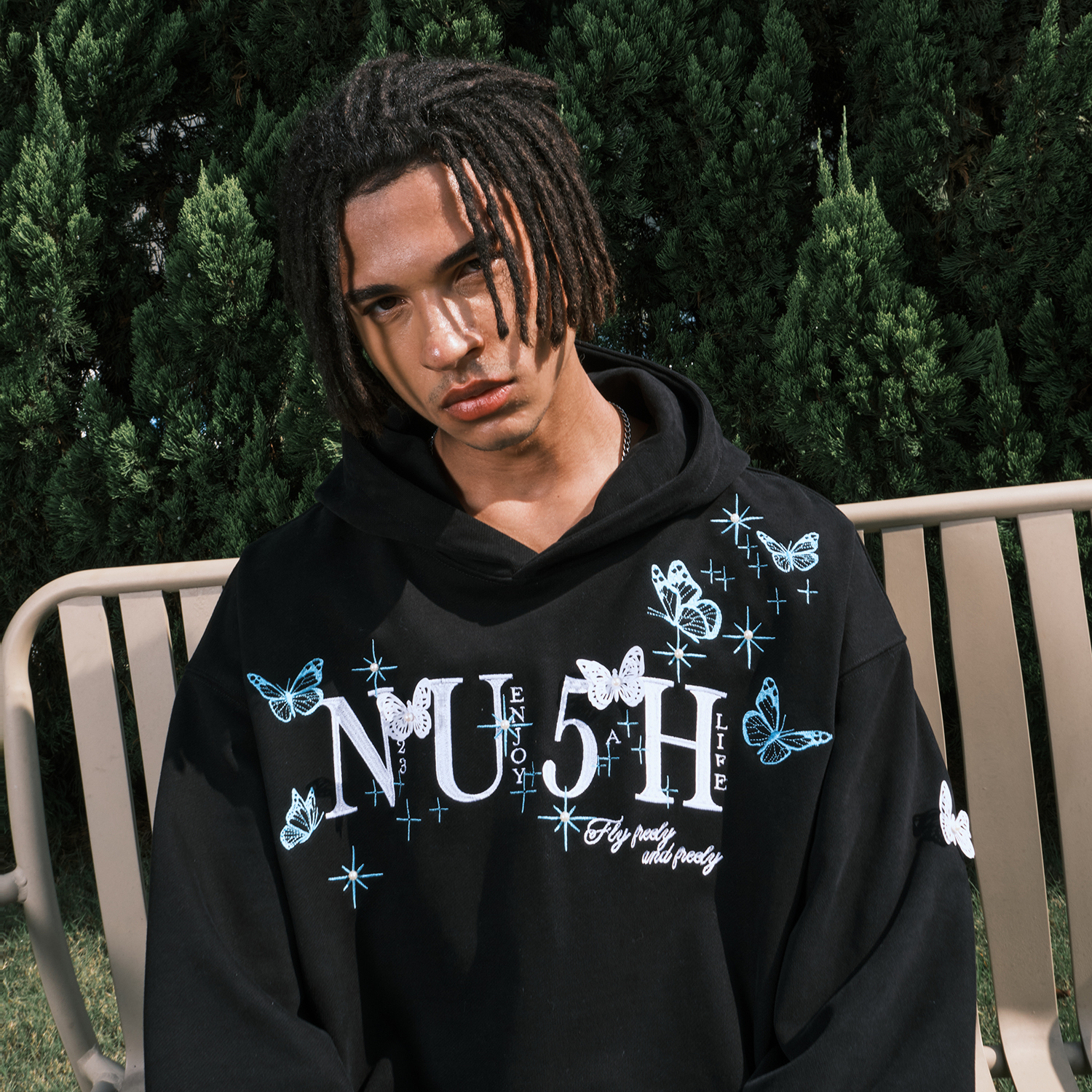 Nuthink潮牌蝴蝶刺绣珍珠卫衣男