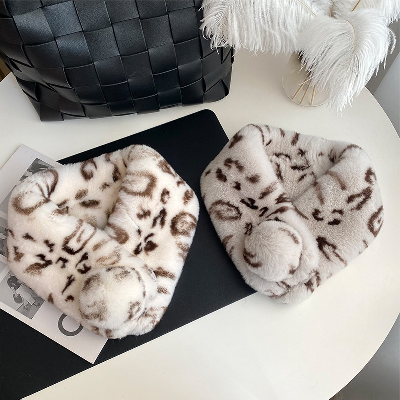 韩版真獭兔毛围脖秋冬季加厚保暖围巾女士百搭豹纹双面交叉毛毛领