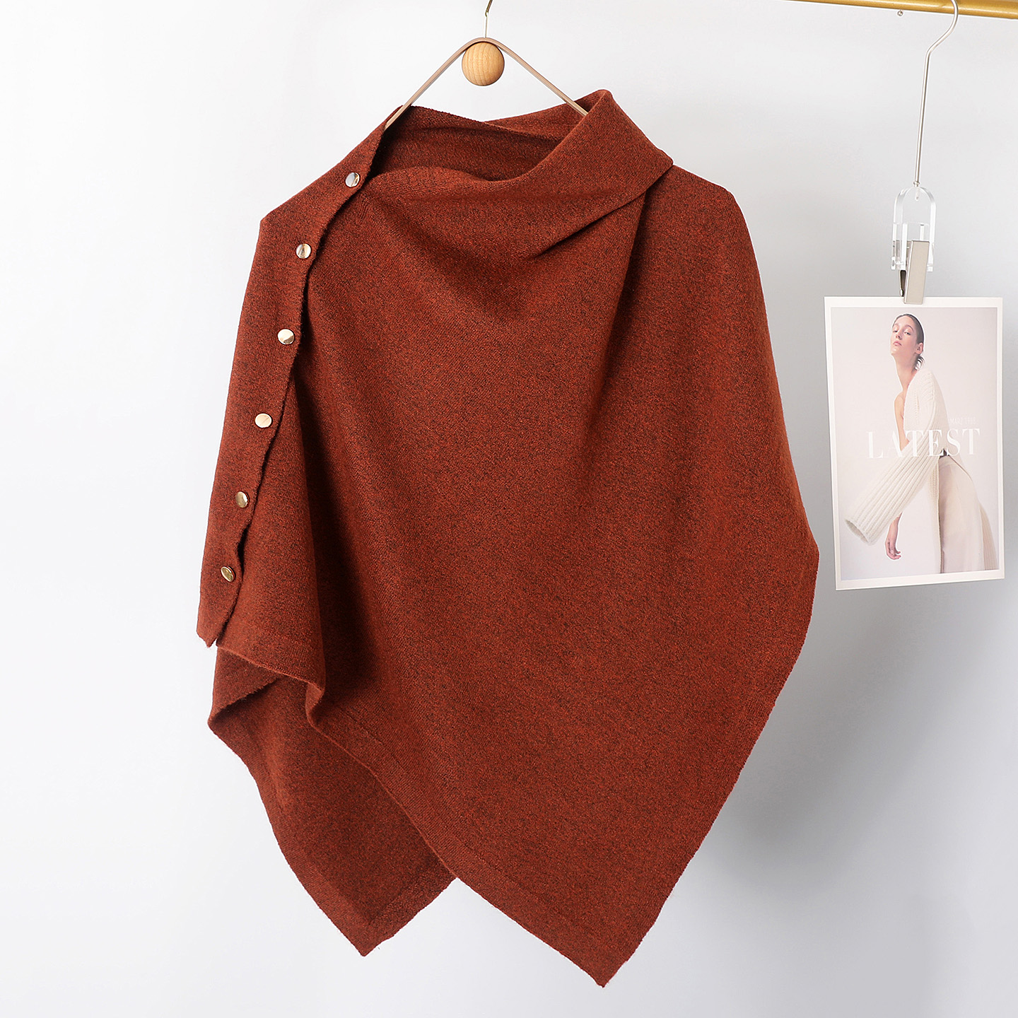 2025新款披肩女春秋时尚百搭斜扣宽松高级感斗篷外搭装饰围巾披风