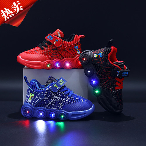 男童鞋子新款今年流行爆款带亮灯