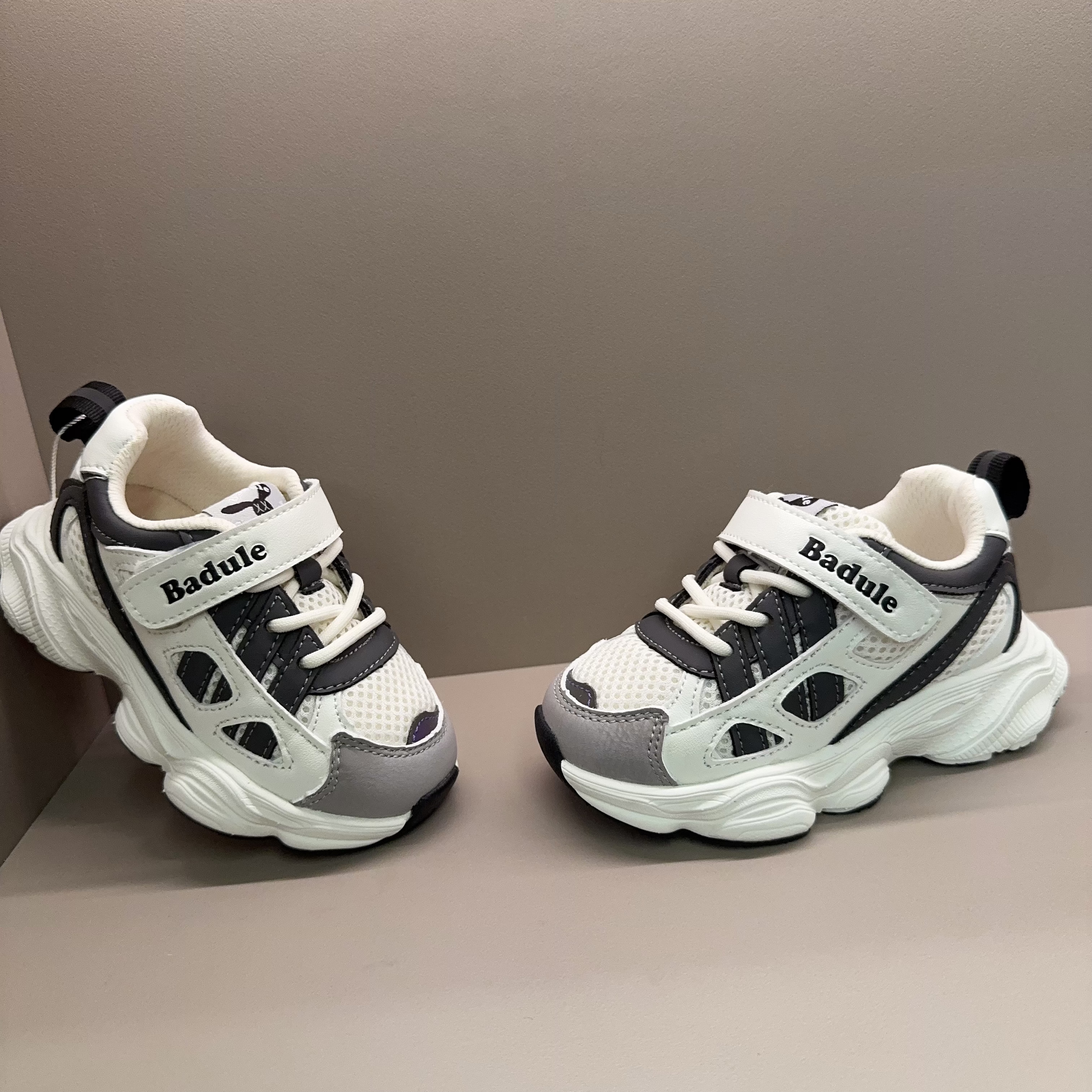 芭杜乐BADULE撞色运动鞋网面透气暖男女魔术贴轻便休闲鞋春秋童鞋