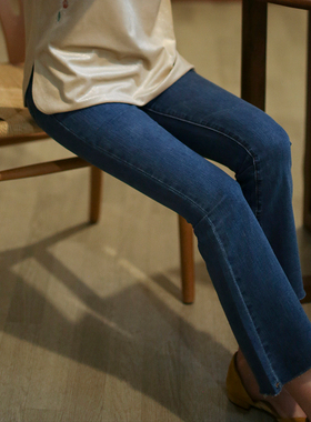 江南范复古浅蓝微喇叭裤2025年新款春高腰修身显瘦九分牛仔裤