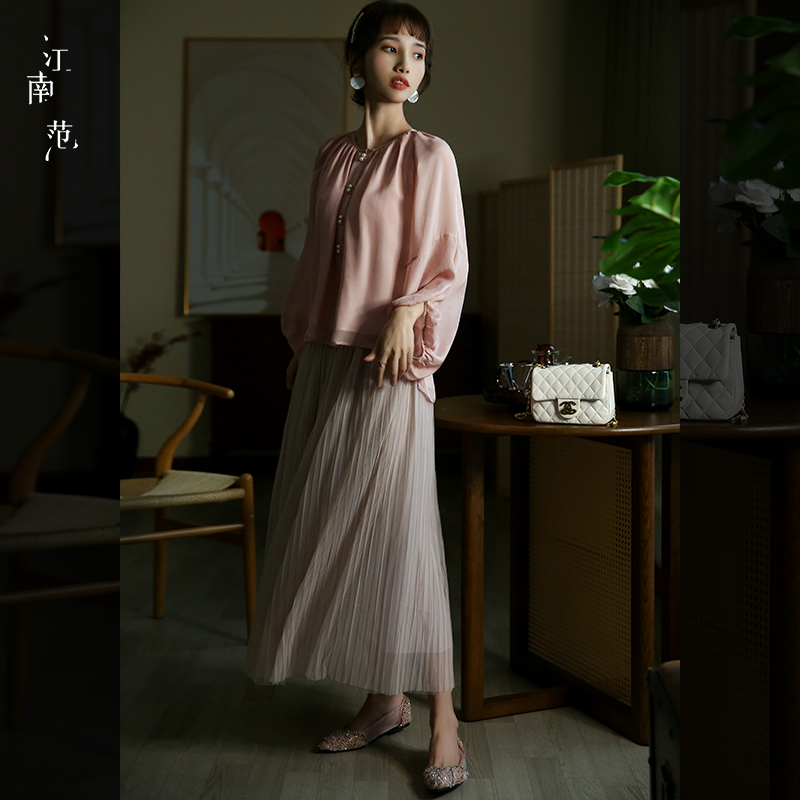 江南范改良版汉服上衣通勤日常图片