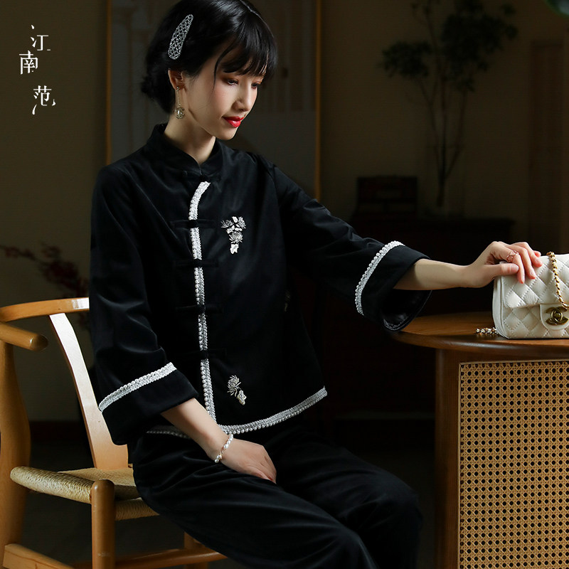 江南范黑色刺绣国风复古唐装女改良版旗袍中式盘扣上衣女秋冬短款