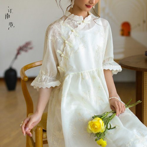 江南范新中式改良汉服连衣裙立领中袖温柔风高级感斜襟日常可穿裙