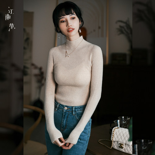 江南范半高领修身羊毛羊绒毛衣