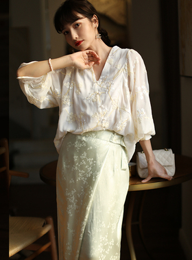 江南范改良汉服上衣女泡泡袖刺绣唐装小衫交叉V领中式茶服禅服t恤