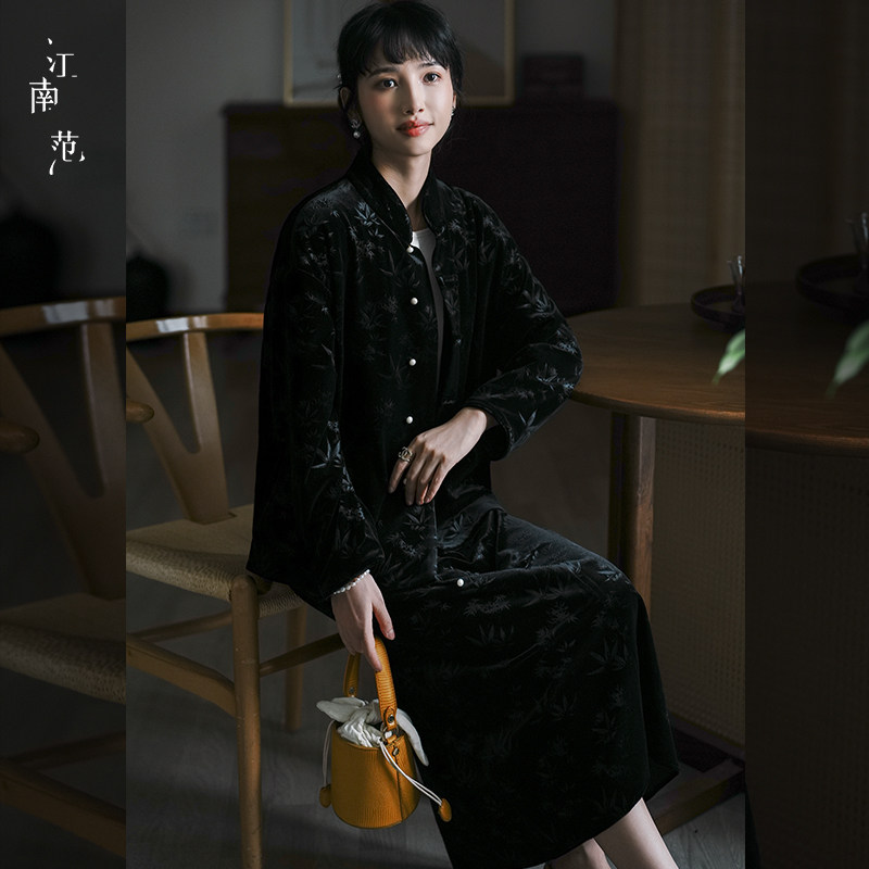 江南范新中式黑色丝绒压花2026年秋冬唐装中式服装上衣外套开衫
