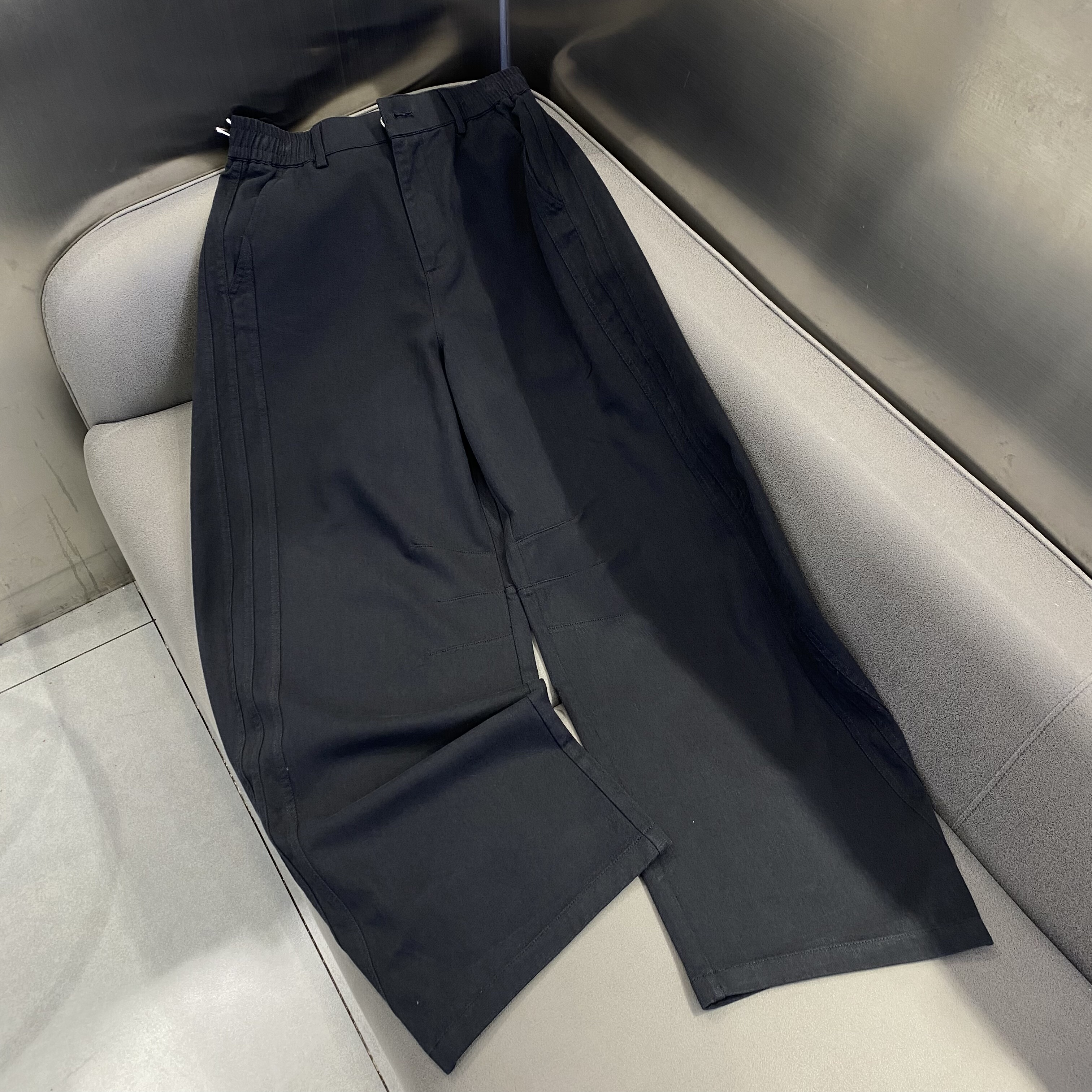 2026新款春装休闲裤男松紧腰抽绳直筒裤时尚百搭长裤