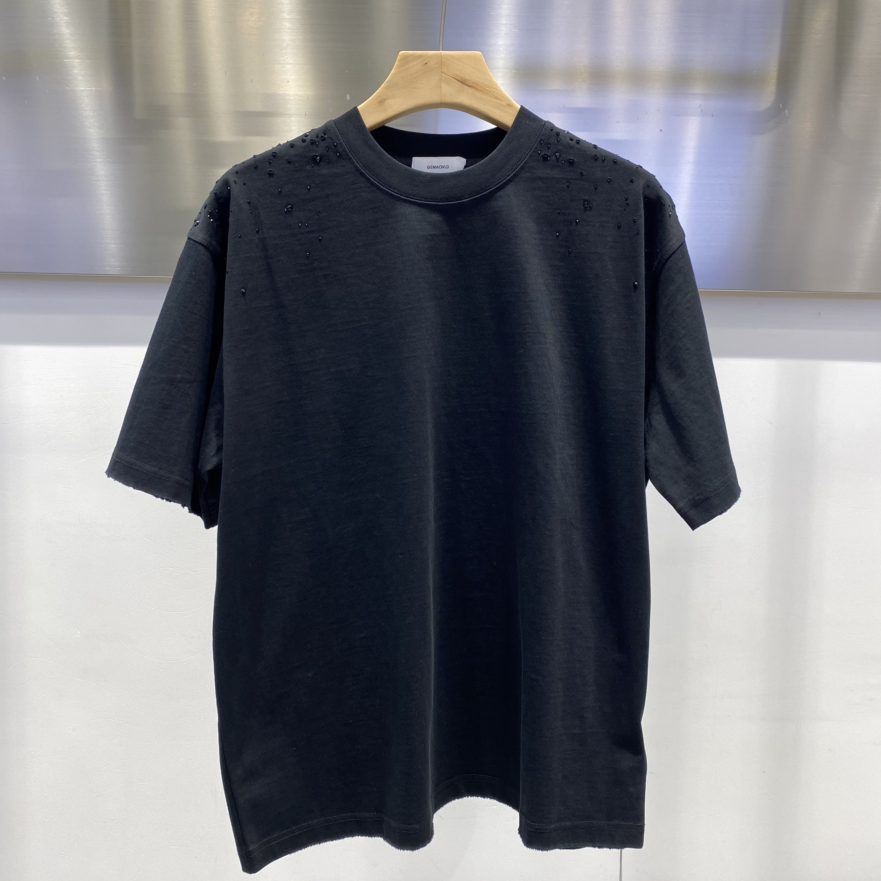 2026新款春装圆领烫钻黑色短袖T恤男宽松休闲百搭上衣