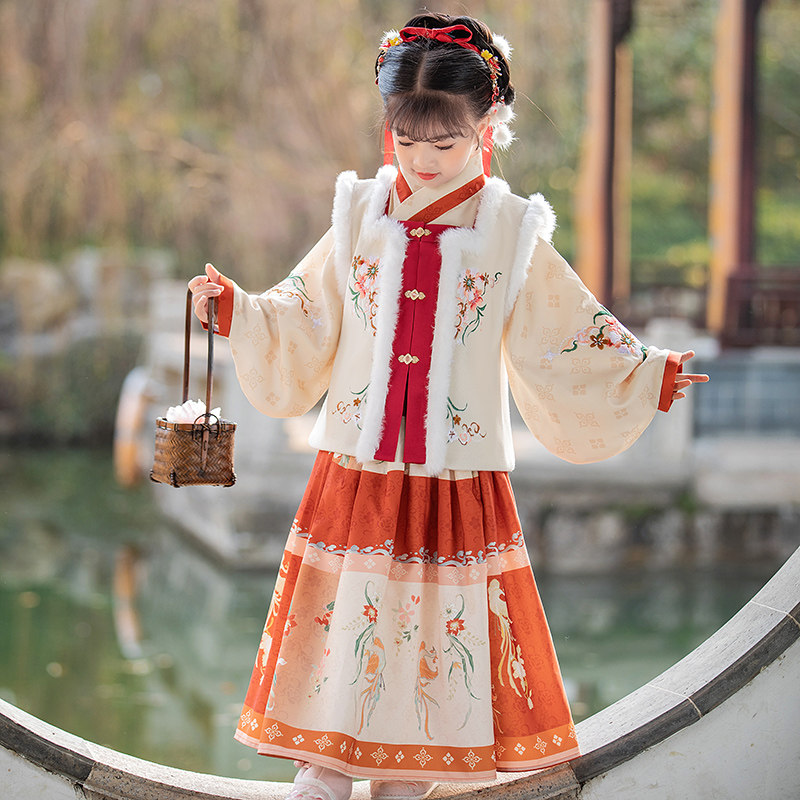 汉服女童冬装中国风超仙加厚小女孩过年服保暖古装儿童唐装三件套