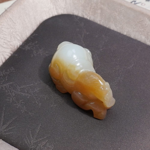 和田玉新疆且末料糖白玉油润细腻精雕生肖马国风玉石吊坠挂件K