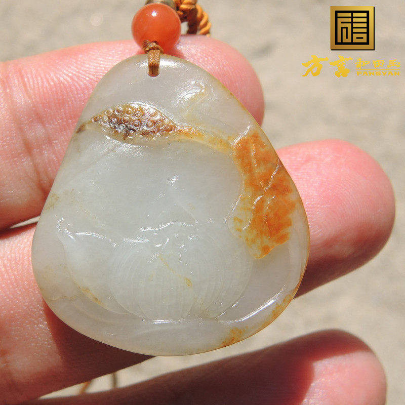 方言和田玉精品红金活皮白玉独颗水滴牌型籽料挂件巧雕荷花吊坠F