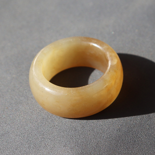 放漏方言和田玉新疆温润细腻佩戴且末料糖白玉18mm精美戒指戒圈A8