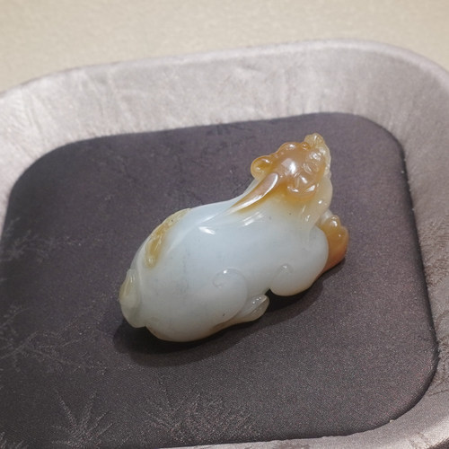 和田玉新疆爆油且末青花底糖白玉唐三彩细腻无结构貔貅吊坠挂件Q