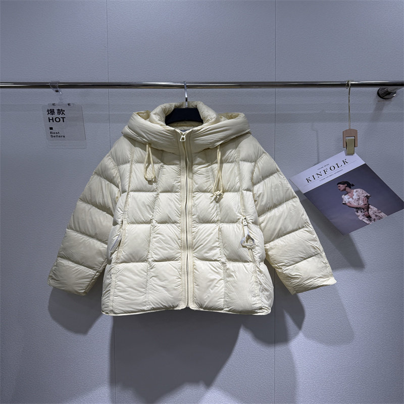 6282迷娜尔2026秋冬新款大码女装显瘦羽绒服遮肉连帽羽绒衣时尚