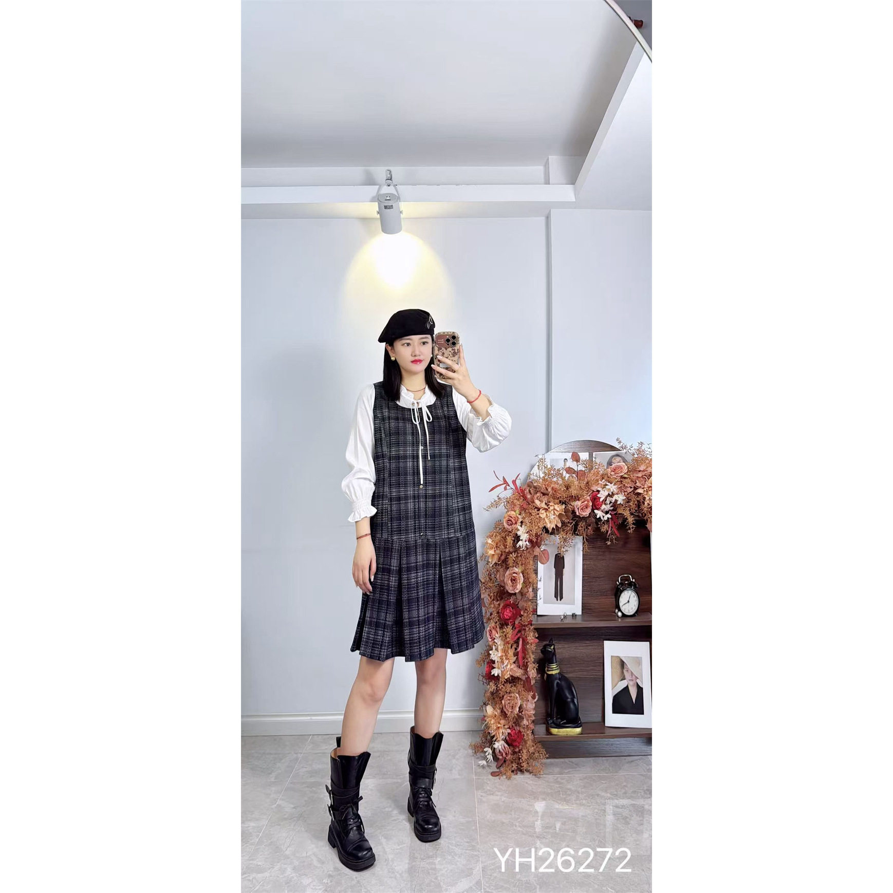 26272香港芸卉2026秋季新款大码女装显瘦连衣裙时尚遮肉裙子百搭