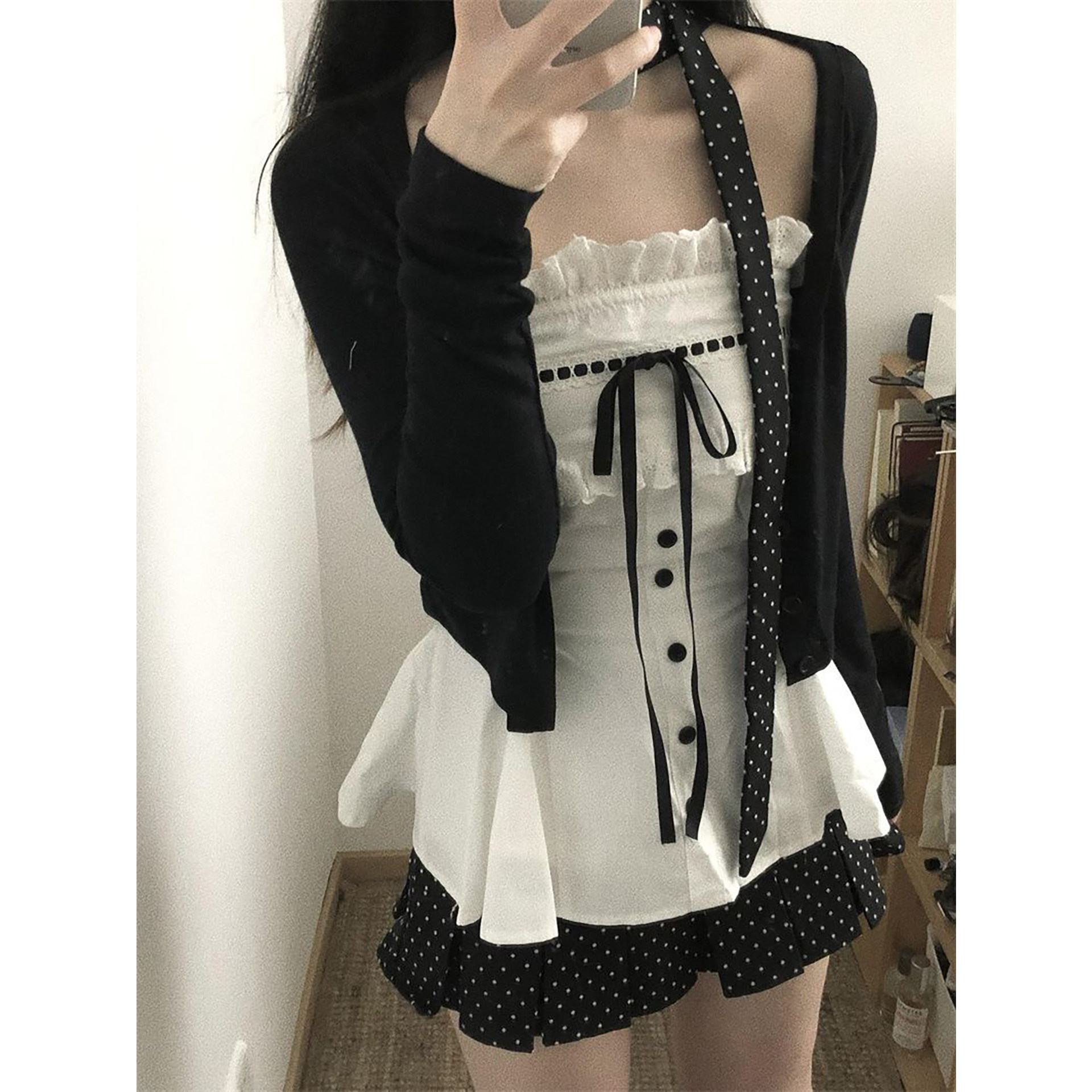 2026春季新款韩系气质黑色针织开衫+吊带背心+波点短裙三件套装女
