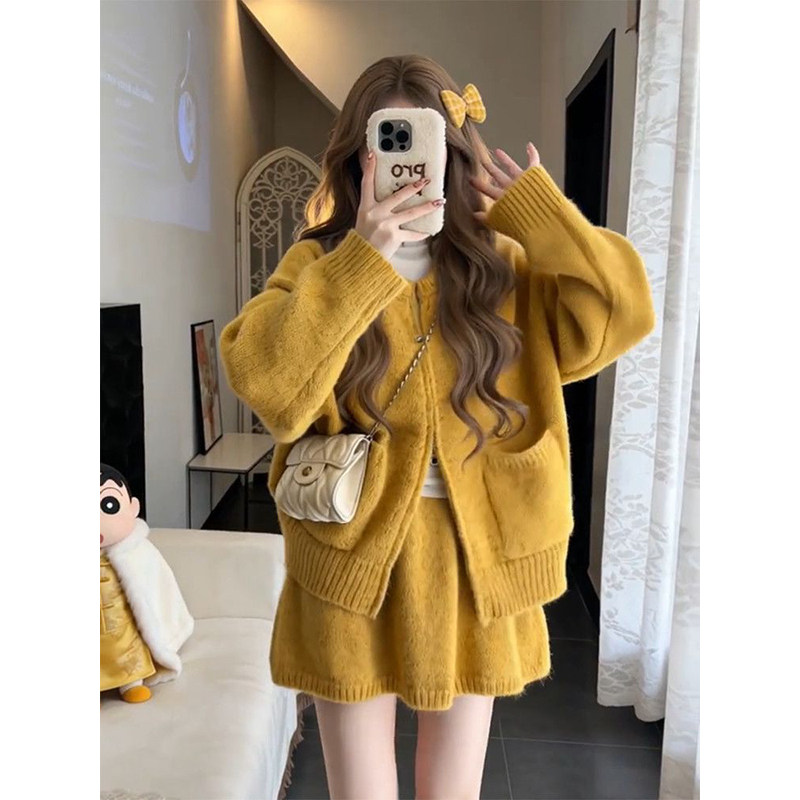 甜美学院风黄色显瘦半身短裙女学生搭配宽松针织开衫毛衣两件套装,女装/女士精品,时尚套装,淘宝优惠券,粉丝福利购,淘宝优惠卷