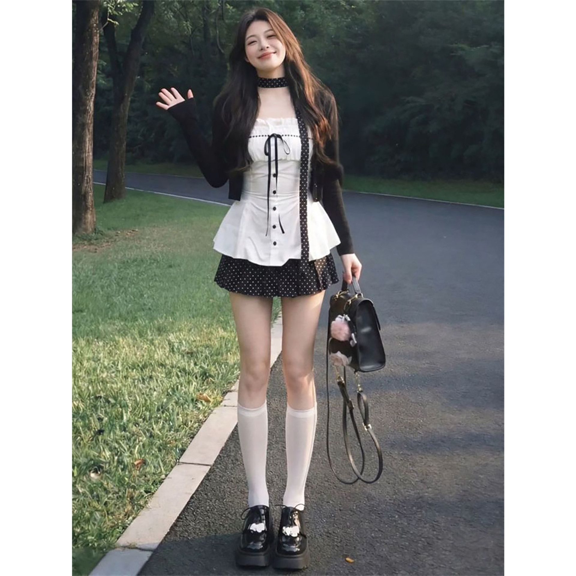 2026春季新款韩系气质短款针织开衫女+抹胸吊带+波点短裙三件套装