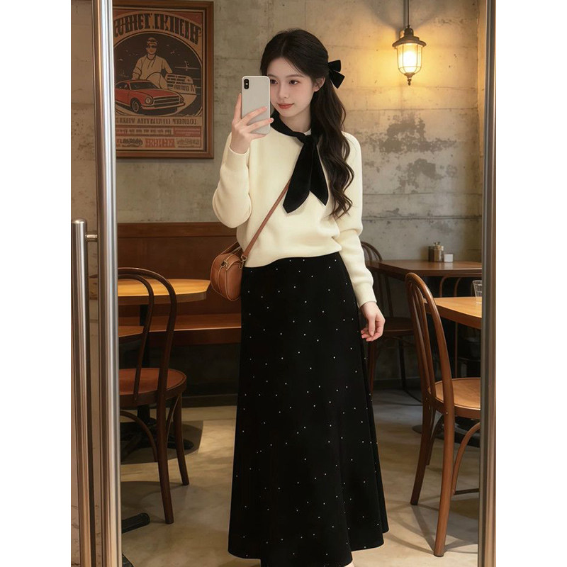 甜美氛围感穿搭一整套杏色假两件毛衣搭配黑色波点显瘦半身长裙子