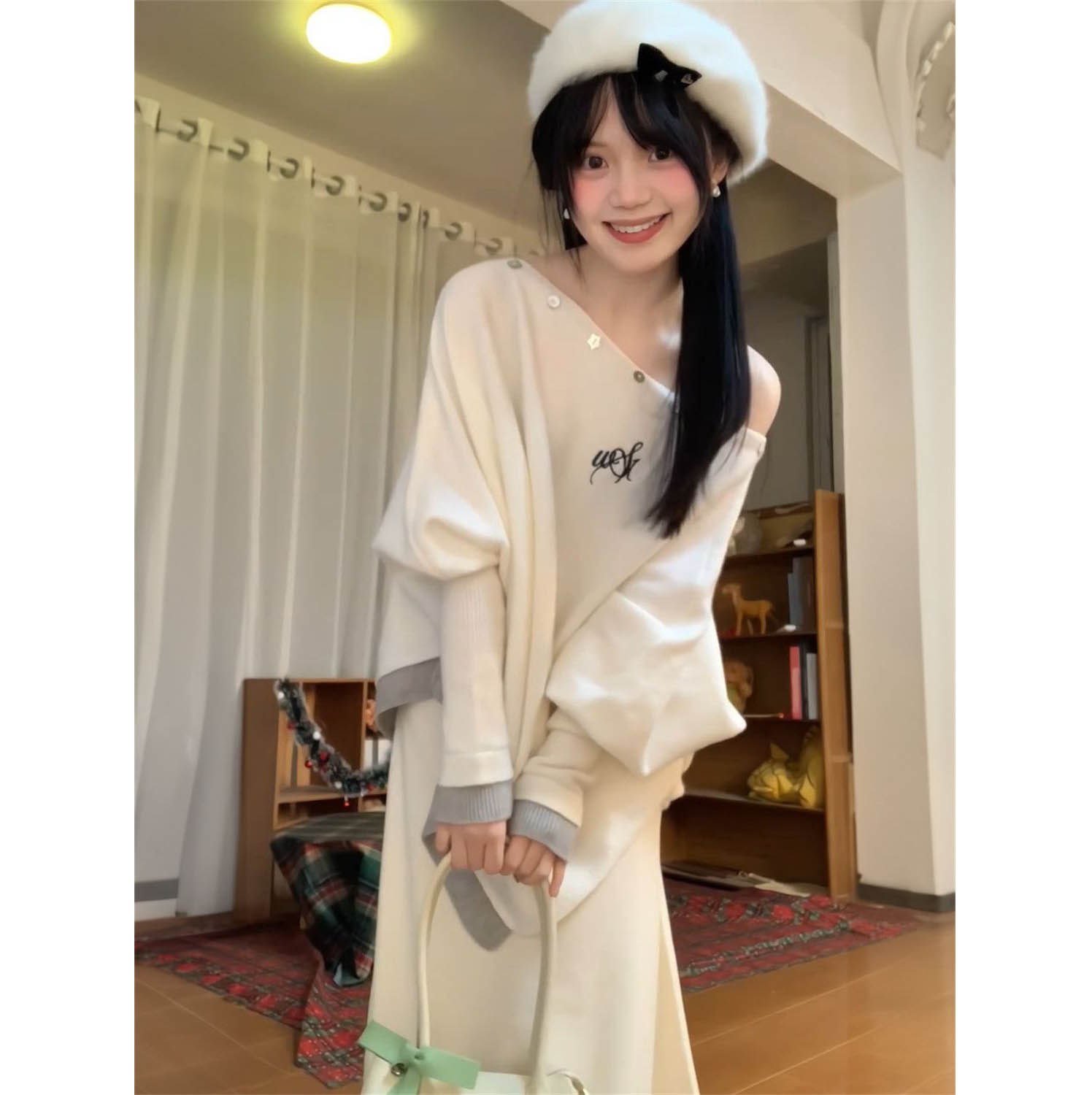 针织斗篷毛衣+高腰半身长裙