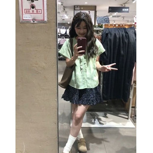 夏日清新学院风绿色短袖 衬衫 女学生搭配高腰碎花半身短裙两件套装