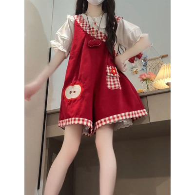 童趣格纹背带短裤+娃娃领上衣