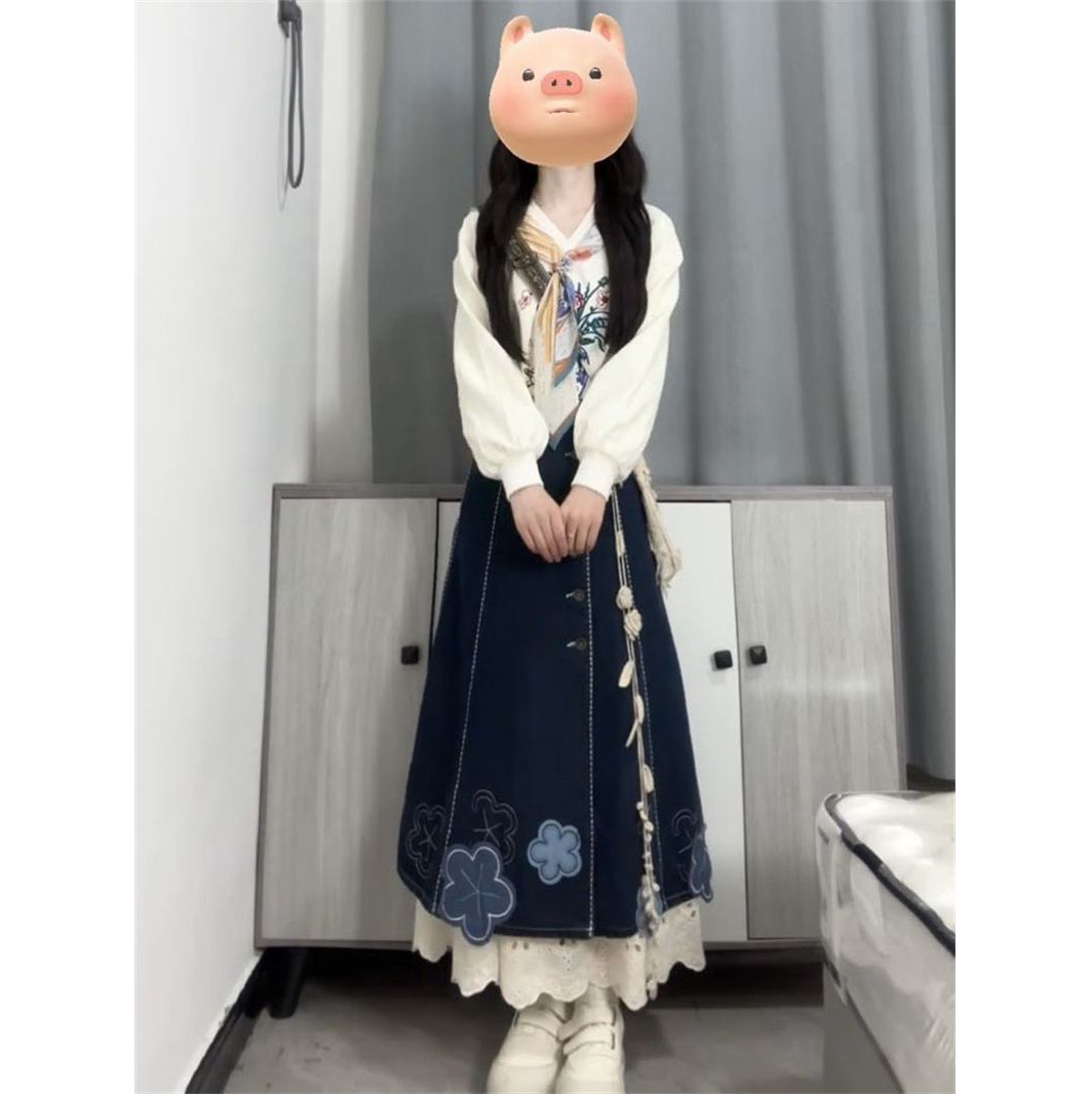 牛仔半身裙+丝巾绑带上衣