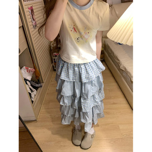 温柔少女风杏色侧面抽绳设计上衣女搭配蓝格纹蛋糕裙夏两件套 法式