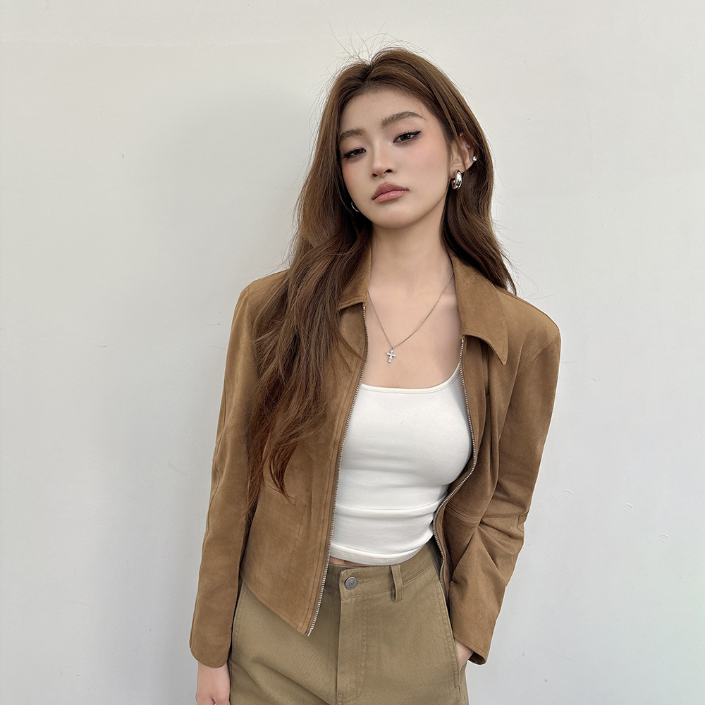 通勤2025秋冬新款设计短款小皮衣女酷飒复古牛皮绒机车上衣外套潮