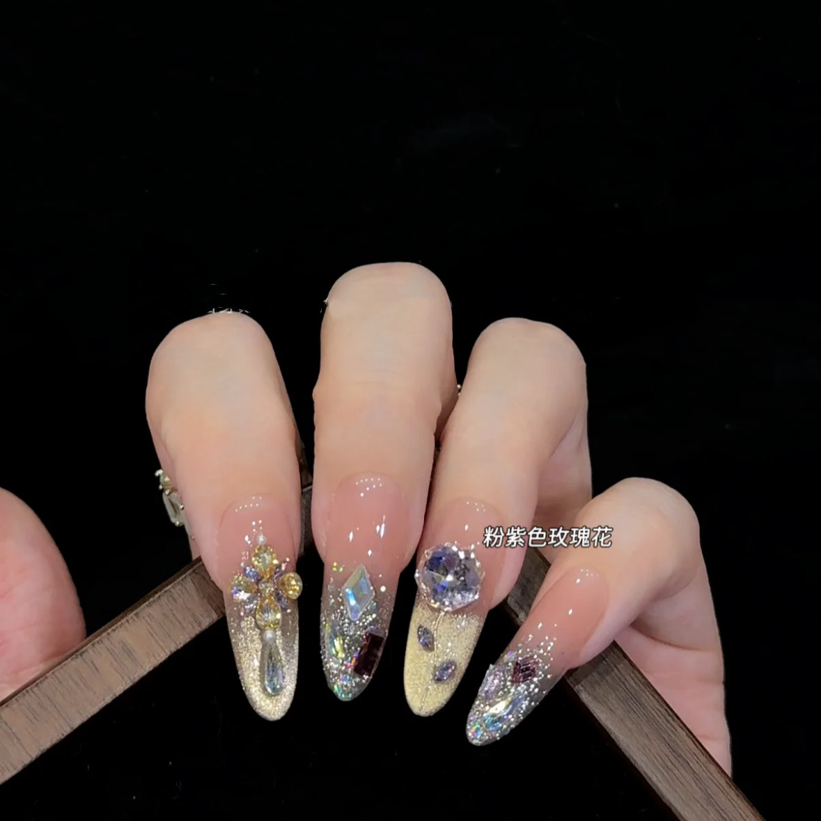 幻影紫玫瑰纯手工穿戴美甲精致大钻爆闪显白轻奢高贵美甲贴片10片