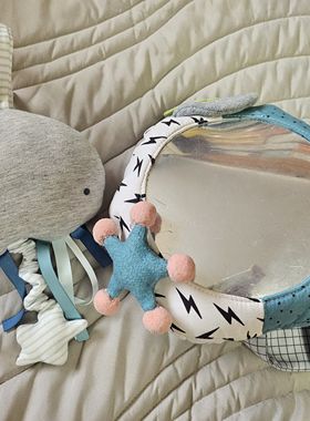 英国品牌mamas papas章鱼八音盒和貌美安全镜