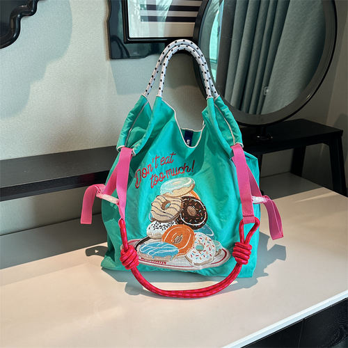 ballchain面包盘春季刺绣包休闲