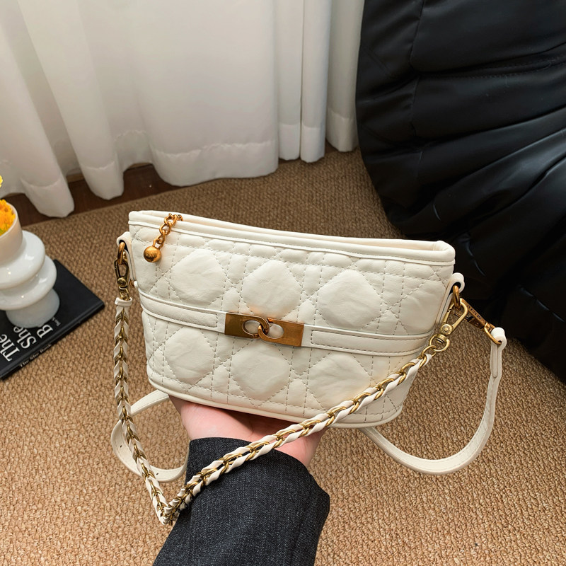 2026新款小香风菱格链条小方包女白色斜挎包高级感迷你单肩包,箱包皮具/热销女包/男包,小方包,淘宝优惠券,粉丝福利购,淘宝优惠卷