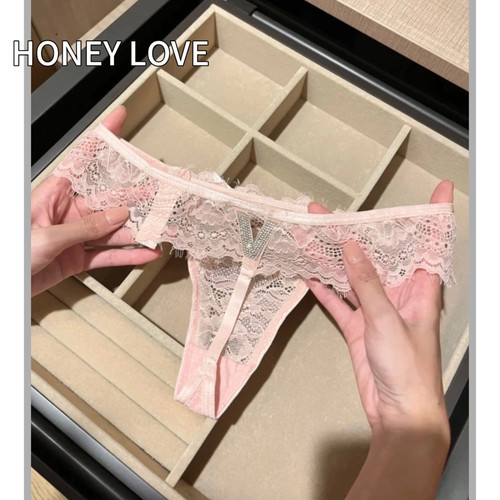 新款法式镂空蕾丝内裤女性感低腰钻饰美臀诱惑女士丁字裤