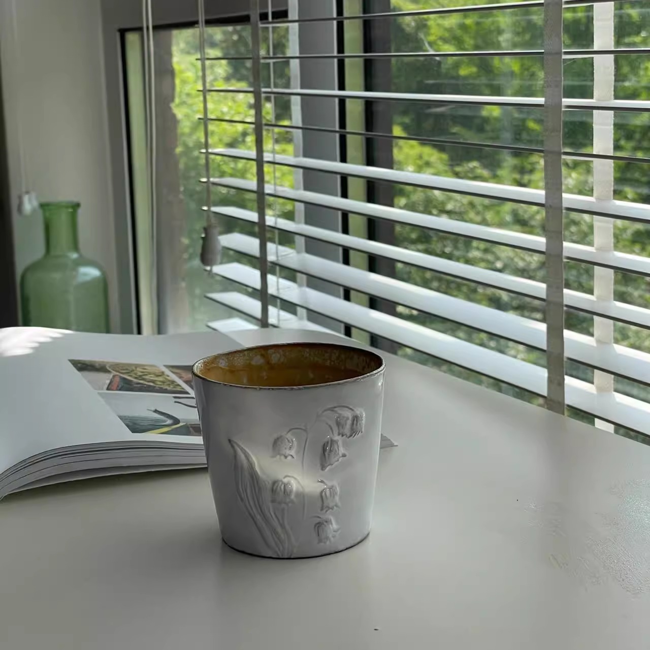 高颜值法式复古高级设计感握杯法国艺术陶瓷铃兰马克杯精致收藏