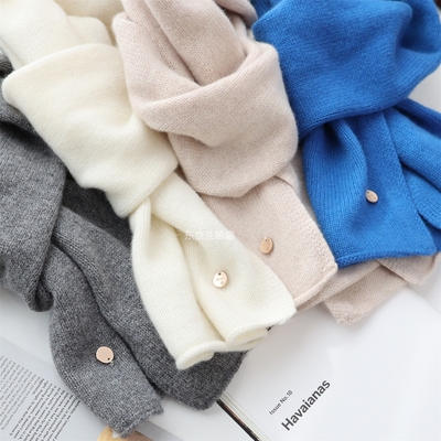 100%进口澳毛~别致小金扣！搭配率高的私用小物，柔软洋气感围巾