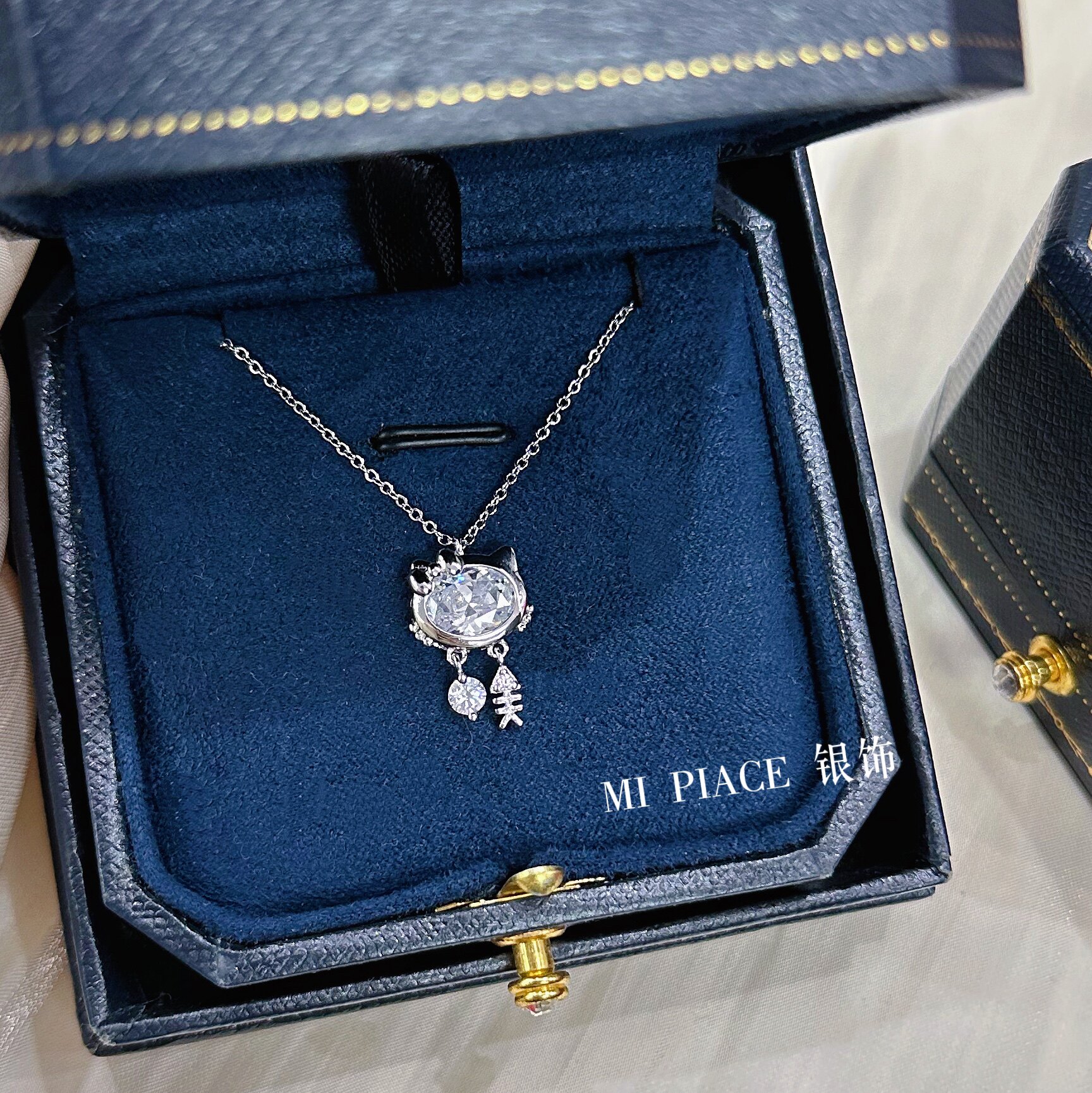 s999纯银HelloKitty猫咪项链女轻奢小众设计感锁骨链送女生礼物