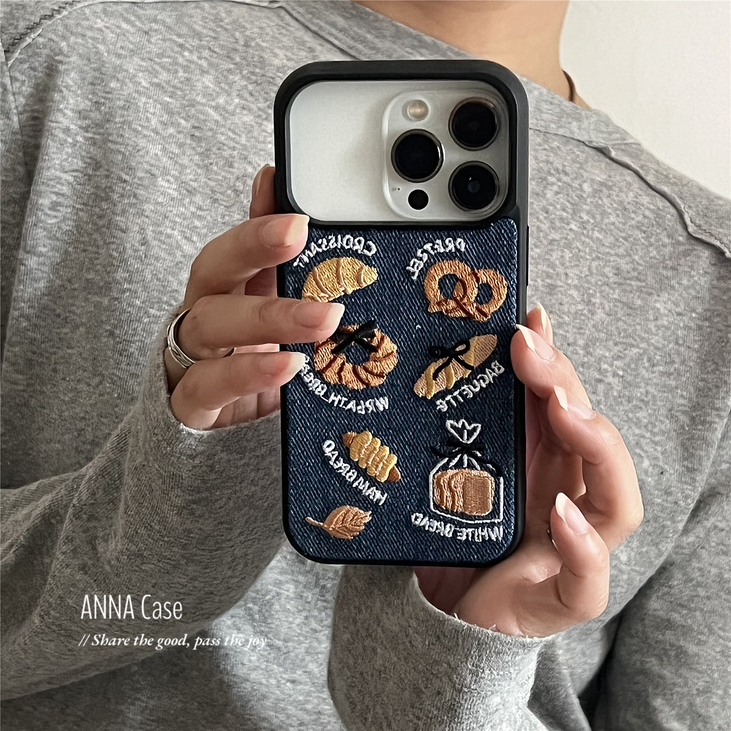 可爱牛仔蓝刺绣牛角面包17手机壳