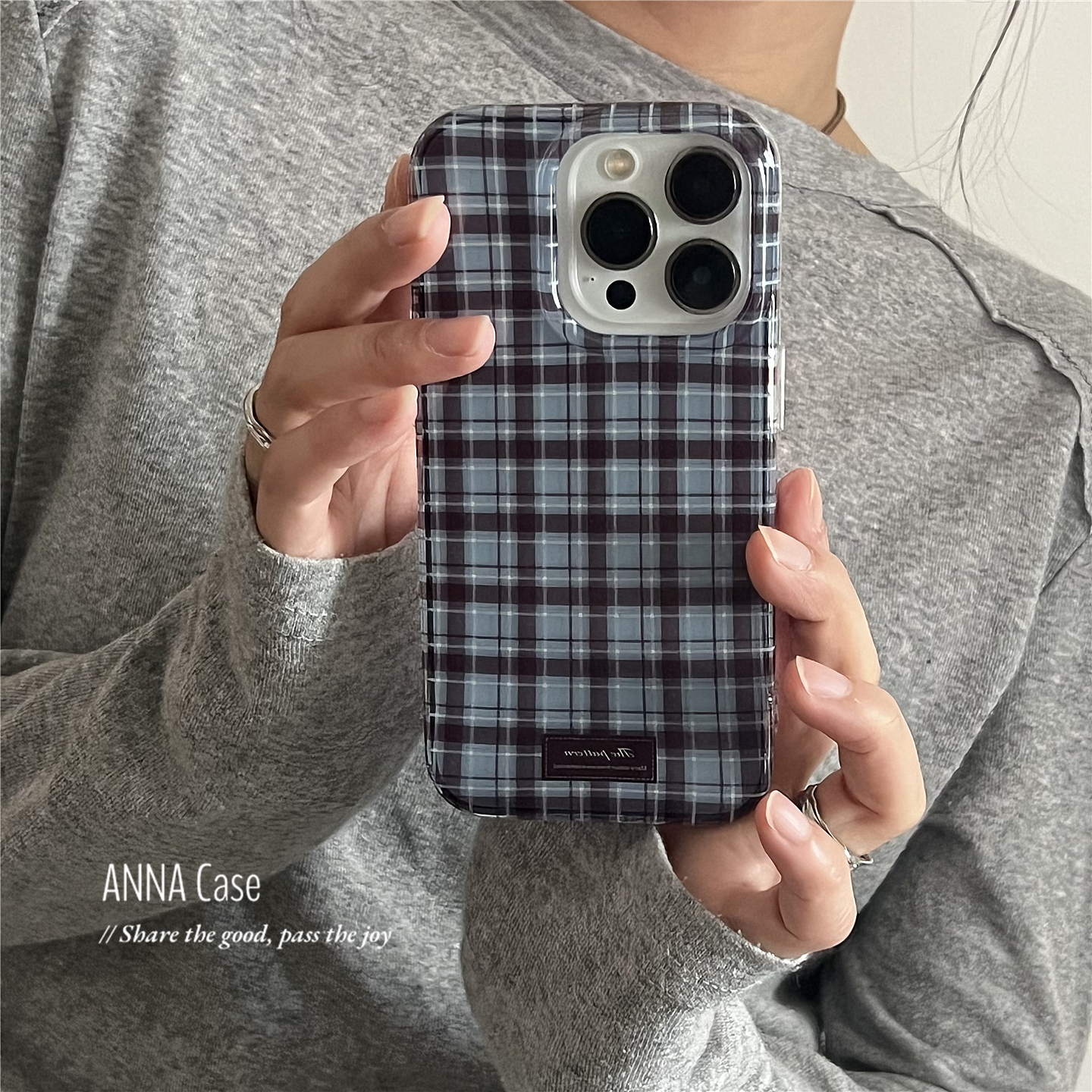 简约英伦风透明蓝棕格纹手机壳