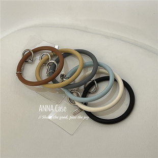 时尚 纯色硅胶手环扣适用华为苹果手机壳大圆环百搭手腕带挂环垫片