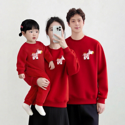 周岁礼服亲子装秋季一家三口小月龄婴儿纯棉卫衣卡通母女母子拍照