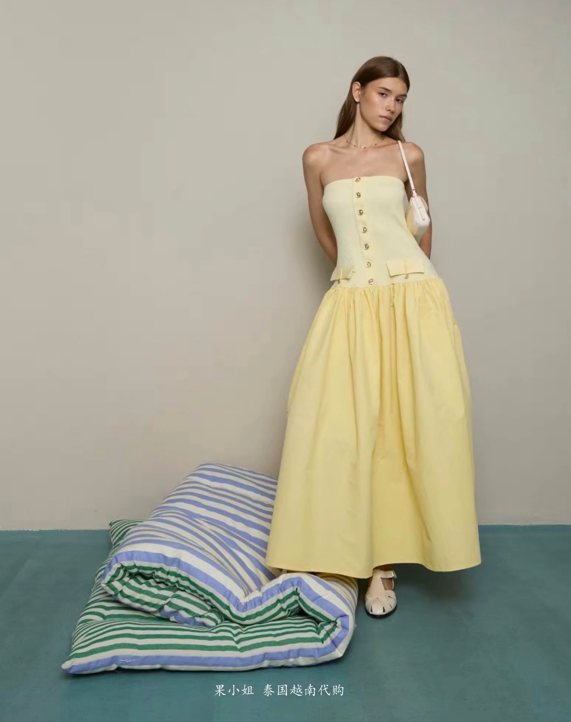 泰国代购 Pleased正品 法式度假抹胸排扣大裙摆连衣裙
