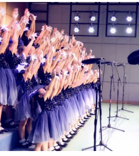 朗诵大合唱团初中生儿童演出服