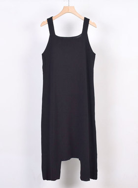 C437-1黑色高级感春夏女新品设计感长款针织背带裙修身气质不规边