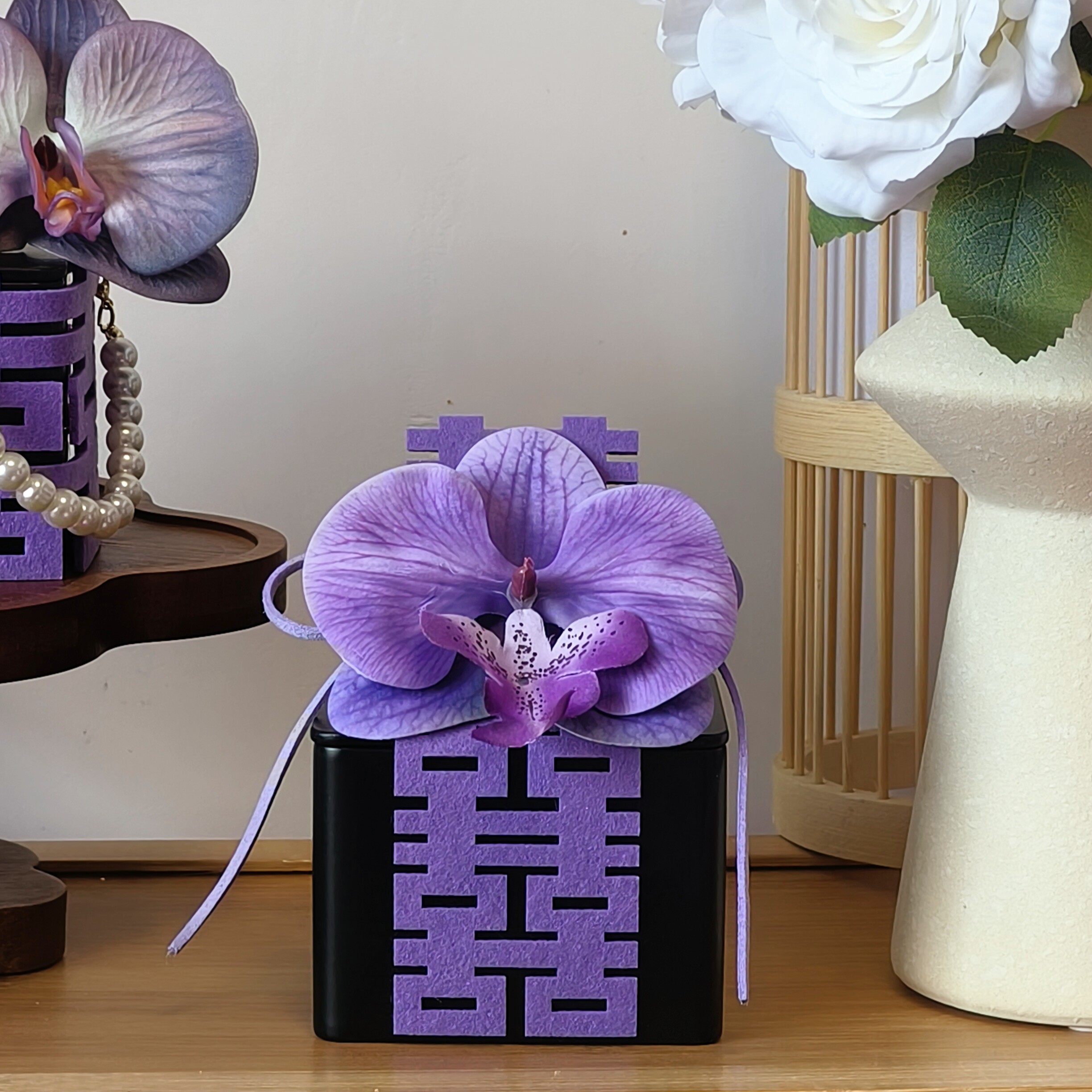 原创定制喜糖盒铁盒小众高级感婚礼糖果包装盒摆桌伴手礼毛毡糖盒