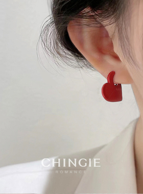 2026新款耳饰IU同款红色爱心无耳洞耳夹蚊香盘气质高级感个性小众
