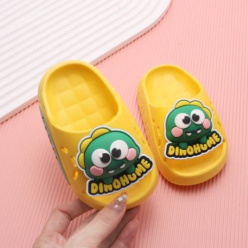 儿童拖鞋夏女童防滑男童一字拖女孩凉拖浴室男孩卡通可爱静音宝宝